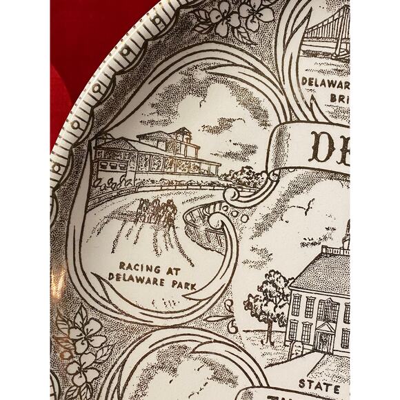 State of Delaware Commemorative Plate The Diamond State Gold on white EUC - Picture 4 of 13